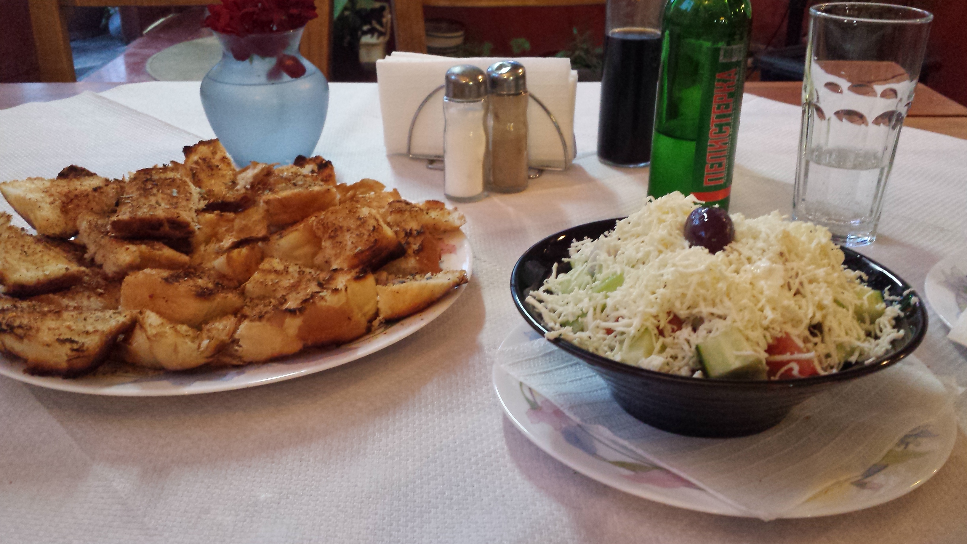 cosa mangiare nei balcani shopska