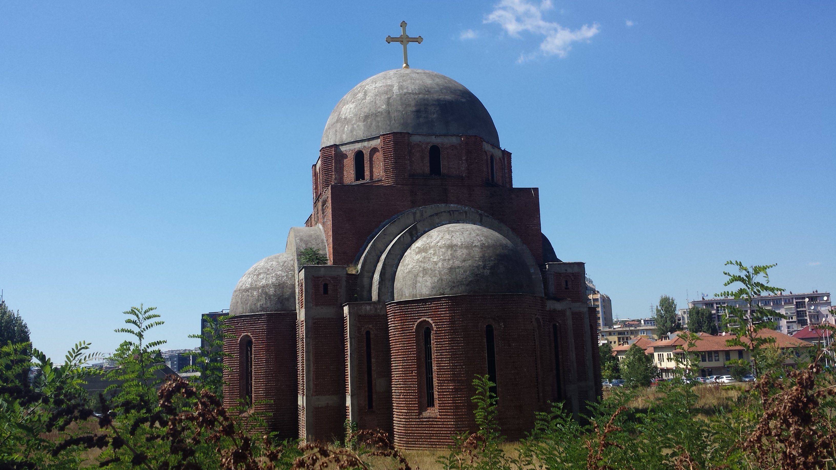 pristina chiesa di cristo salvatore
