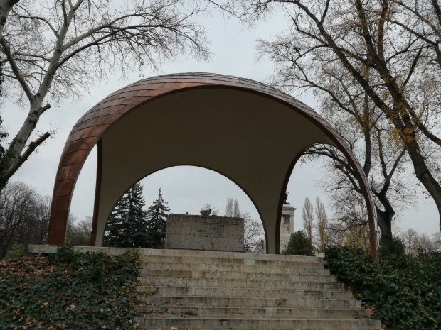 cosa vedere a budapest cimitero kerepesi
