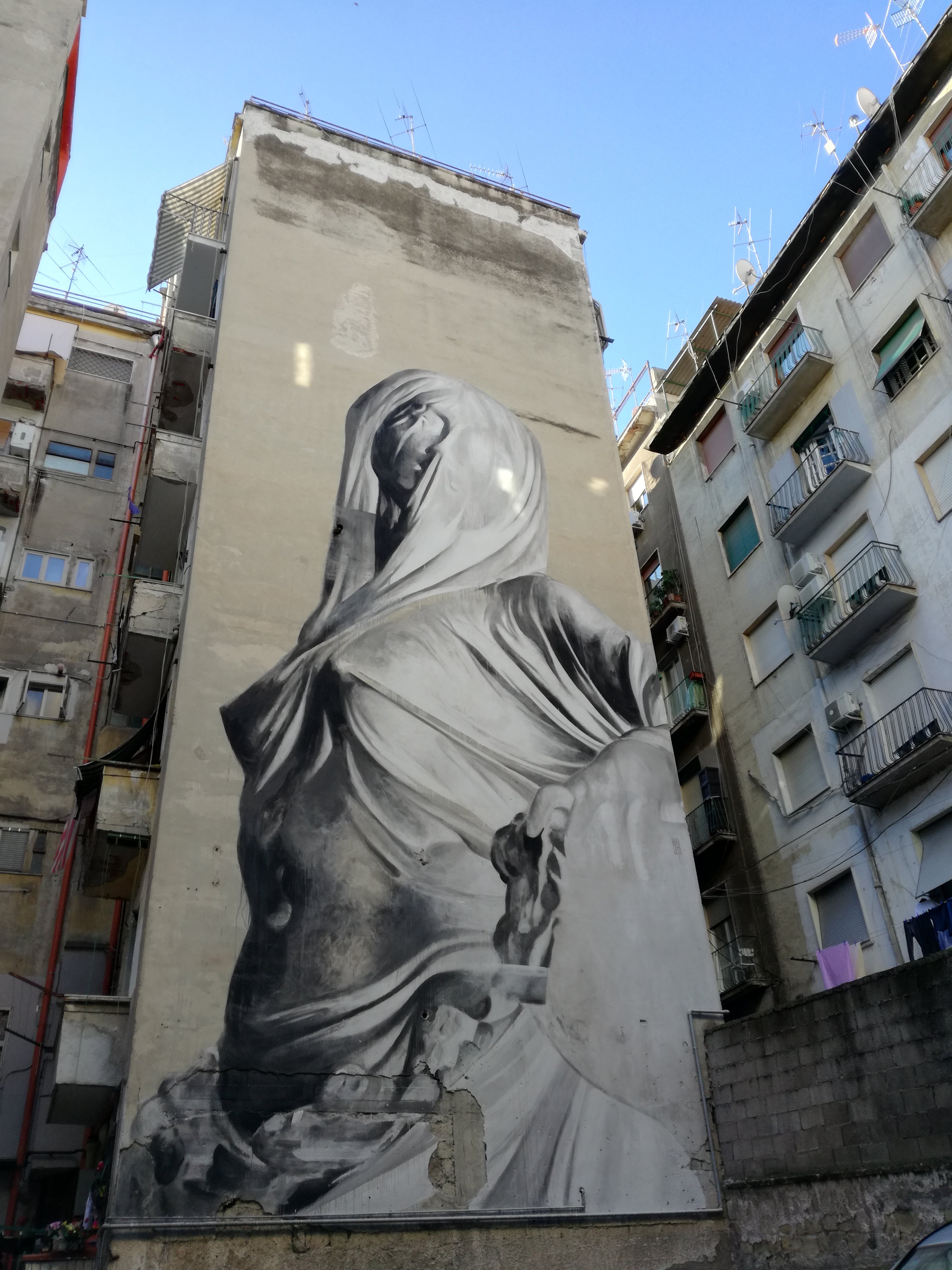 street art napoli iside bosoletti