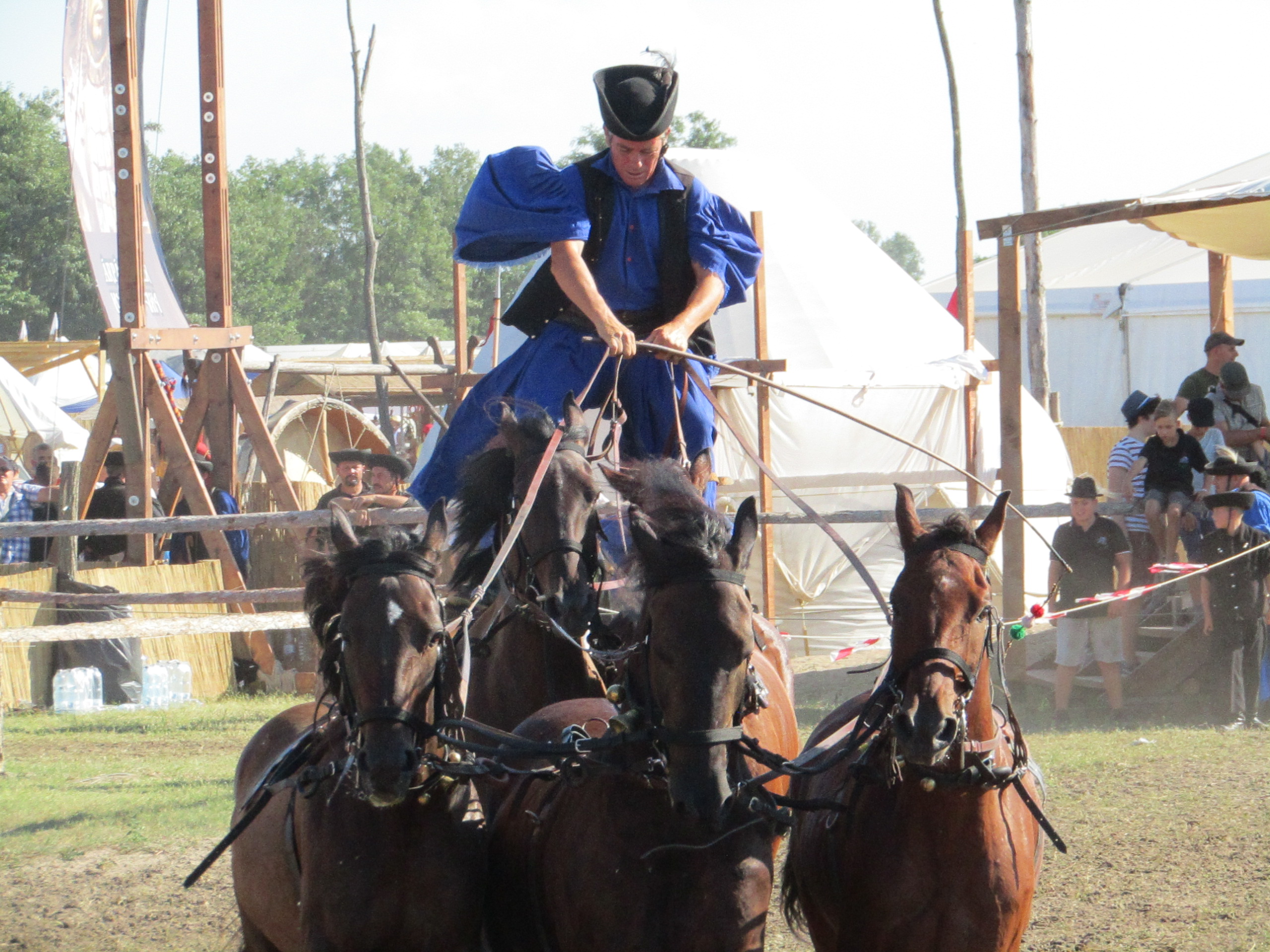 gratitude@renaramusic.com