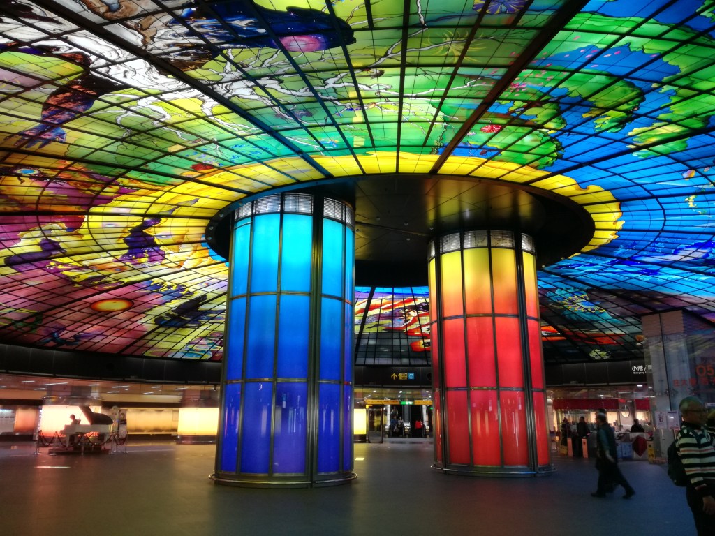 cosa vedere kaoshiung formosa boulevard mrt