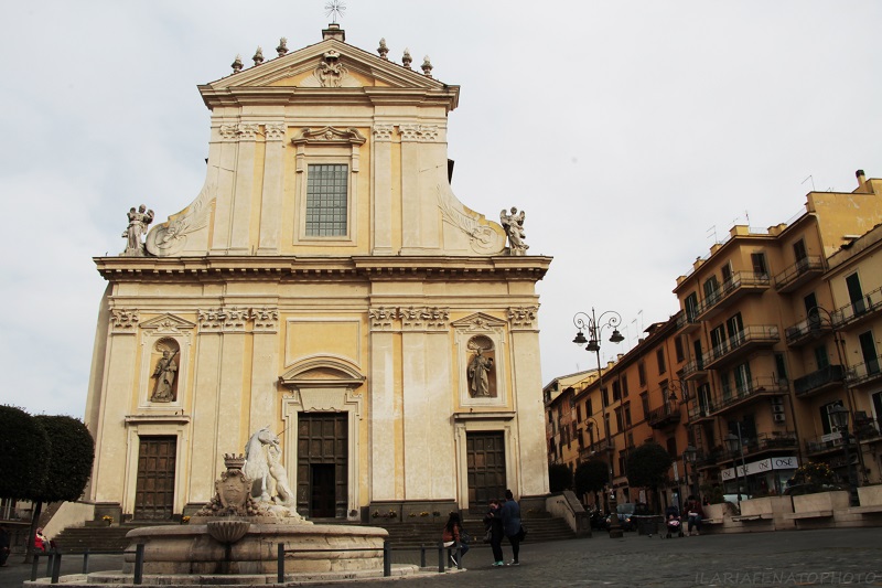 fontana tritone marino