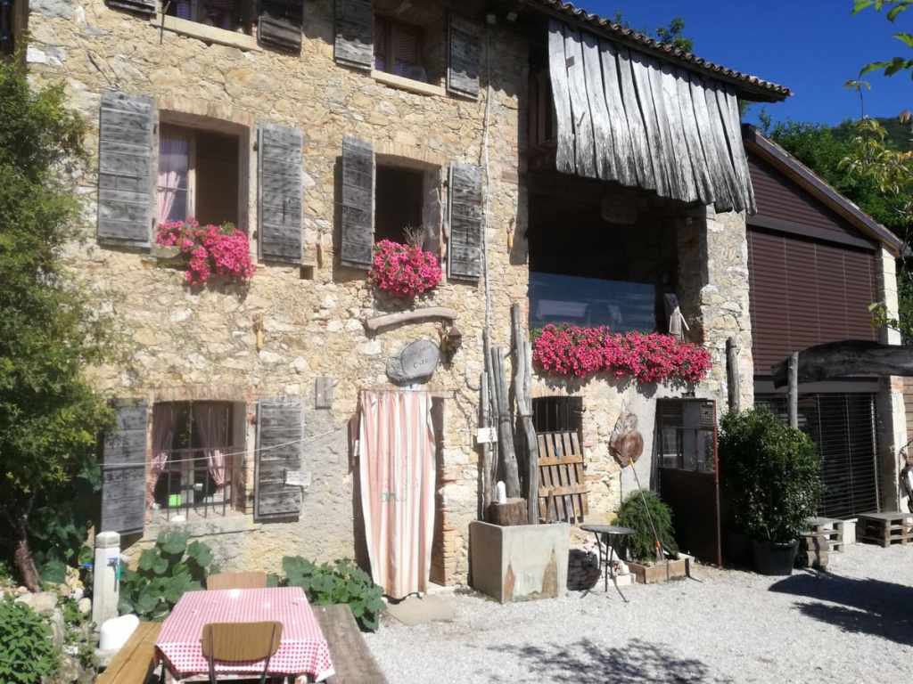 casolare osteria senza oste